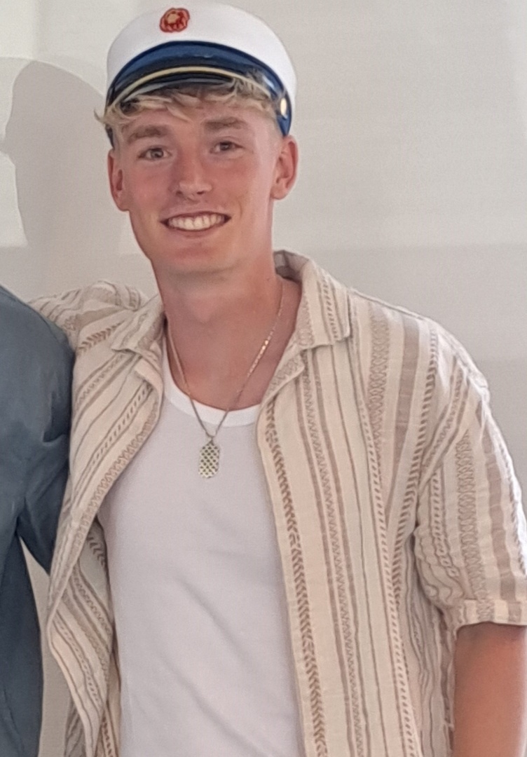 Tutor Nikolaj A.