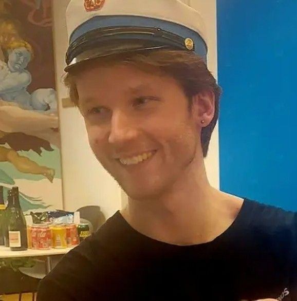 Tutor Linus R.